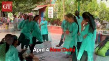 【Video】University of Delhi students perform catchy song and dance routines on a street in #NewDelhi, #India, April 4. (Video: Song Shengxia/GT)