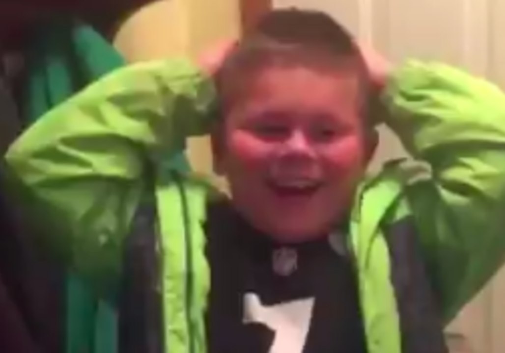 9-Year-Old Boy is Overjoyed by Invitation to Football Camp From Pittsburgh Steeler's Quarterback