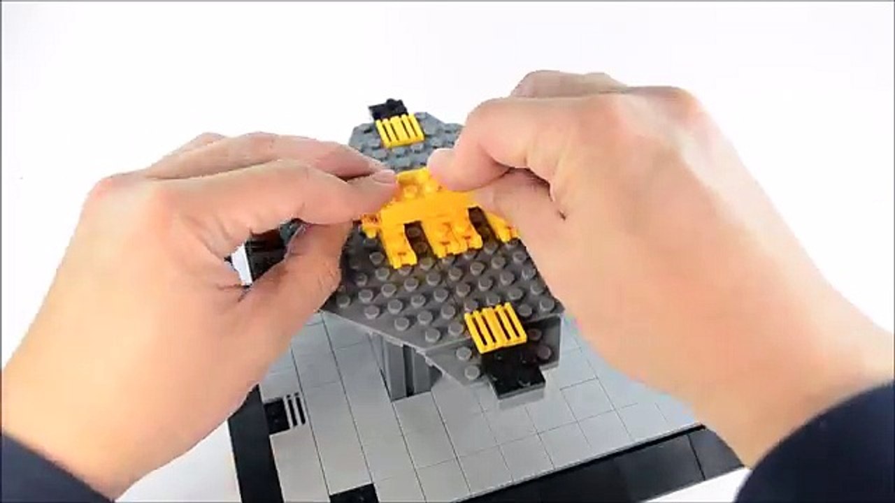 lego iron man suit up gantry