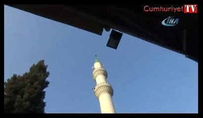 Pompalı tüfekle minareye çıktı, yurttaşlara ateş açtı
