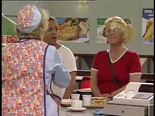 Dinnerladies S02E02 BBC Trouble