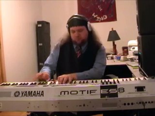 Pro Keyboard Tips: How To Play Left Hand Bass