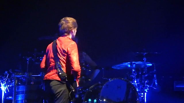 Muse - Star Spangled Banner + Hysteria (partial), Pepsi Center, Denver, CO, USA 9/17/2013