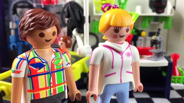 Jamies Burst Appendix Playmobil Childrens Hospital Emergency Surgery