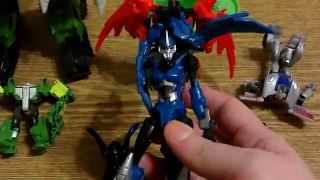 Небольшая коллекция игрушек-трансформеров из мультсериала Transformers: Prime