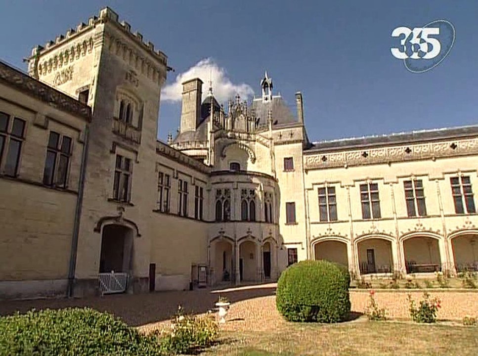 Замки Франции. Бризе, департамент Мен и Луар (Breze. Maine et Loire)