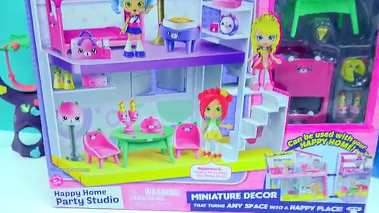 Petkins Shopkins Happy Places Home Party Studio + Surprise Blind Bags with Rainbow Kate + Queen Elsa