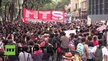 México: Siguen las protestas por los 43 estudiantes desaparecidos
