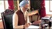 The Accidental Prime Minister: Anupam Kher Looks Exactly Like Dr. Manmohan Singh | Bollywood Buzz