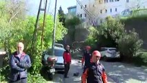 Beşiktaş’ta istinat duvarı araçların üzerine çöktü