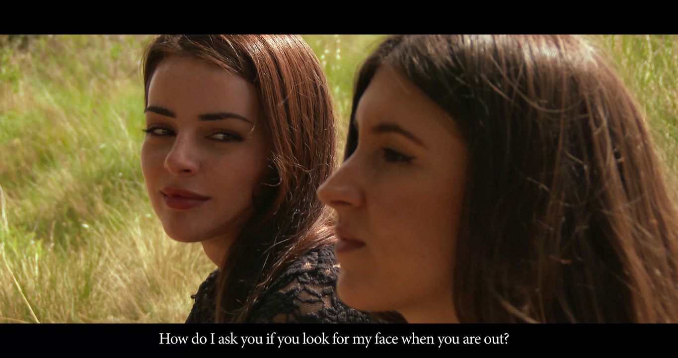 The kiss which seeks me - Lesbian Short Film LGTB