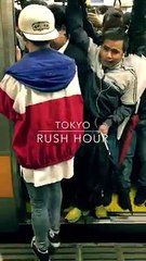 Rush hour à Tokyo dans le métro
