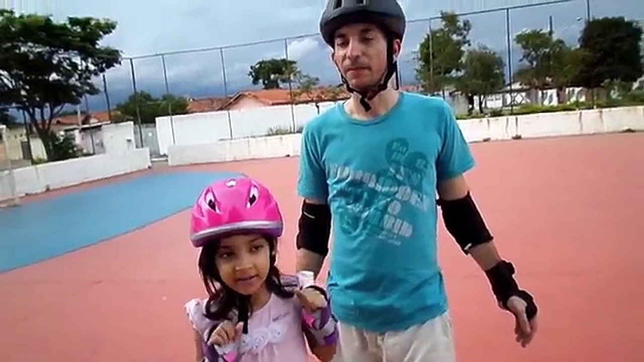 Patins - Aprender Andar de Costas e Manobras de Roller