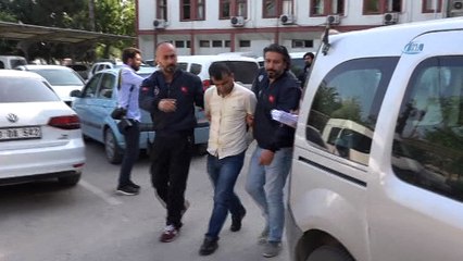 Araç sahiplerinin korkulu rüyası hırsızlar önce güvenlik kamerasına sonra polise yakalandı