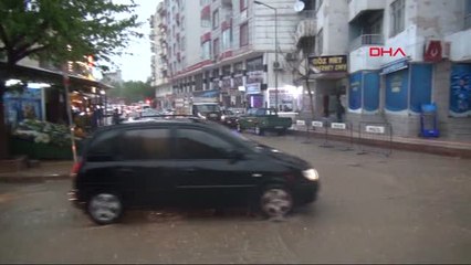 Siirt'te Sağanak Yağış Hayatı Olumsuz Etkiledi