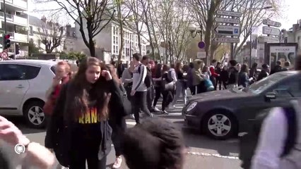 A LA UNE/ La manif des lycéens dégénère dans le centre de Tours - 13/04/2018