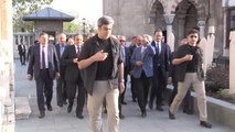 Kılıçdaroğlu, Mevlana Müzesi'ni Ziyaret Etti