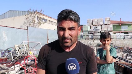 Hurdacı, sobadan çıkan 100 çeyrek altını sahibine teslim etti - BURDUR