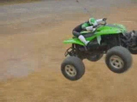 RC-cross Kawasaki KFX 700