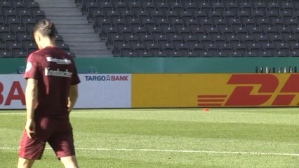 PSG need to close Ligue 1 title gap - Emery