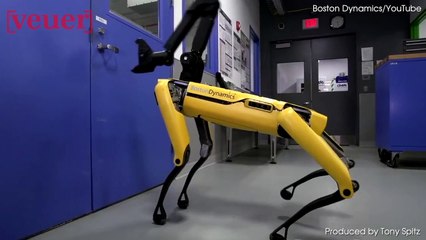 Japanese Engineer Builds 28-foot Tall Robot