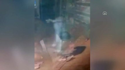 İş Yerinde Asılı Türk Bayrağına Saldırı