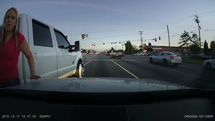 Funny Video: Psycho Redneck Blonde Road Rage | A little bit of this a little bit of that