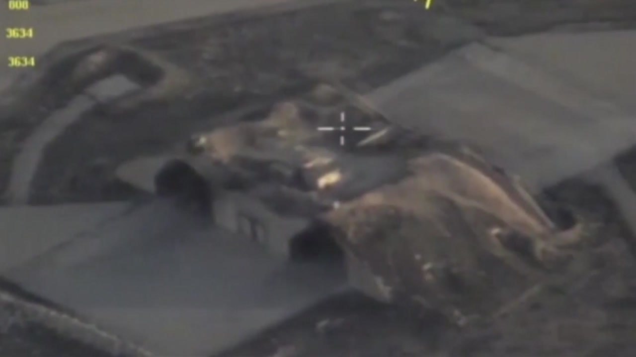 미국, '화학무기 사용' 시리아 전격 공습 / YTN