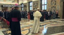Papa pide a líderes de religiones que condenen todo atentado cometido en nombre de Dios