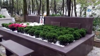 Mina Başaran’ın Düğün Gününde Annesi Kabrini Ziyaret Etti