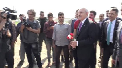 Kılıçdaroğlu'ndan Terör Saldırılarında Yakınlarını Kaybedenlere Ziyaret