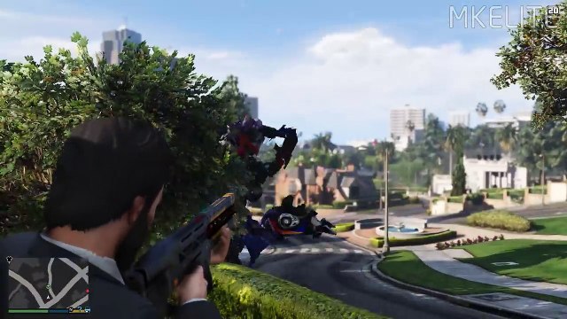 GTA 5 TRANSFORMERS MOD - I CRASHED INTO OPTIMUS PRIME! - HD 60FPS
