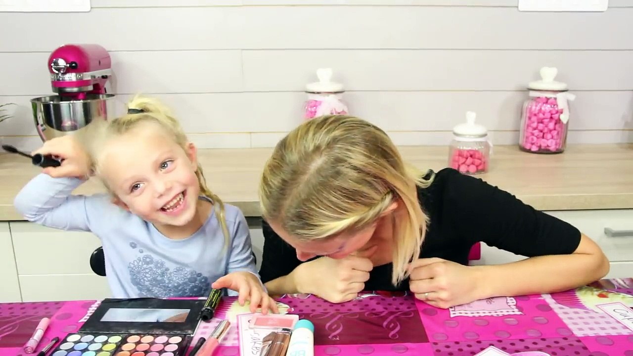 LOUANE ME MAQUILLE ET ... JE ME VENGE ! - MAKE UP CHALLENGE FRANCAIS •♡