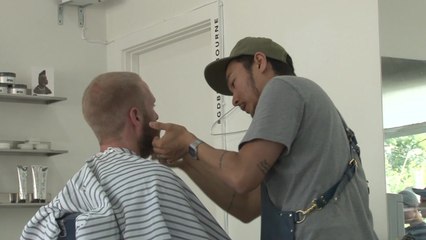 "노숙인 머리 제게 맡기세요" 호주의 이발사 최대성 씨 / YTN