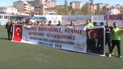 Şampiyon Ataşehir Belediyespor kupasına kavuştu