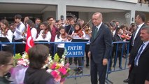 Cumhurbaşkanı Erdoğan, Sulukule Akademisi Öğrencilerinin Açık Hava Konserini Dinledi (2)