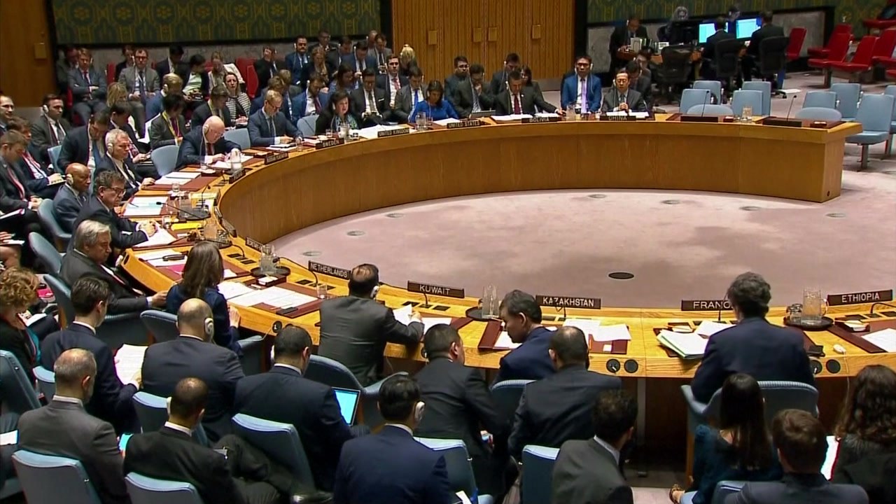 美·러, 유엔 안보리 공방...시리아 공습규탄 결의안 부결 / YTN