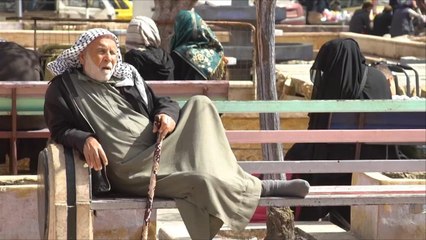 أعداد كبيرة من النازحين والمهجّرين قسرا بمدينة إدلب