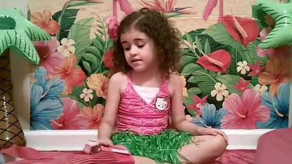 WHATS IN MY BEACH/POOL BAG!