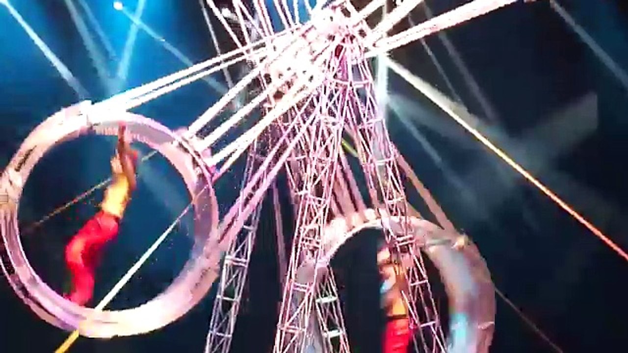 Circo da China - Roda Gigante (Giant Wheel)