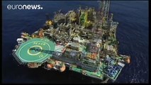 Subasta récord de pozos petrolíferos en Brasil