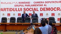 Socialistas rumanos se rebelan contra su primer ministro