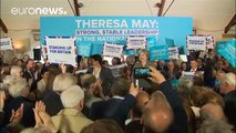 Jeremy Corbyn lucha por recortar las distancias con Theresa May