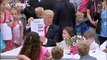 Melania recuerda a Trump el protocolo en la fiesta de Pascua en la Casa Blanca