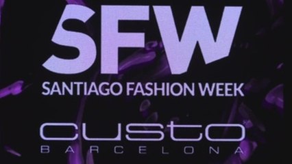 Las lentejuelas y vibrantes metálicos de Custo Barcelona abrocharon SFW 2018