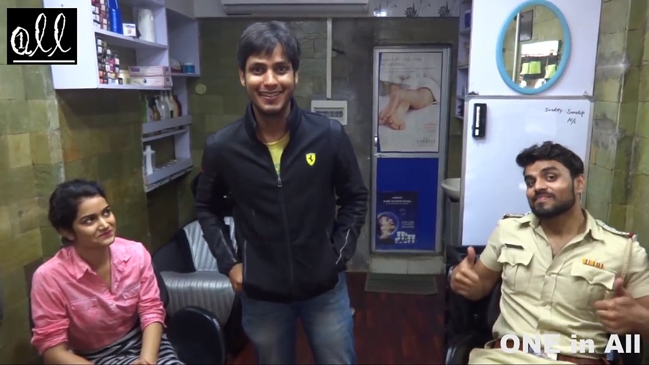 இந்தப் பெண் கூட்டிவைத்து செய்யும் துரோகத்தைப் பாருங்கள்! அதிர்ச்சி வீடியோ இணைப்பு