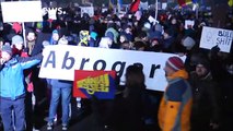 Rumanía: el Gobierno defiende su decreto pese a las protestas masivas