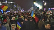 60.000 rumanos protestan contra los planes del Gobierno de despenalizar la corrupción