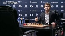 El noruego Carlsen conserva el título mundial de ajedrez