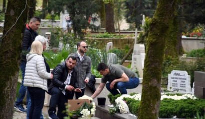 Mina Başaran düğün gününde mezarı başında anıldı